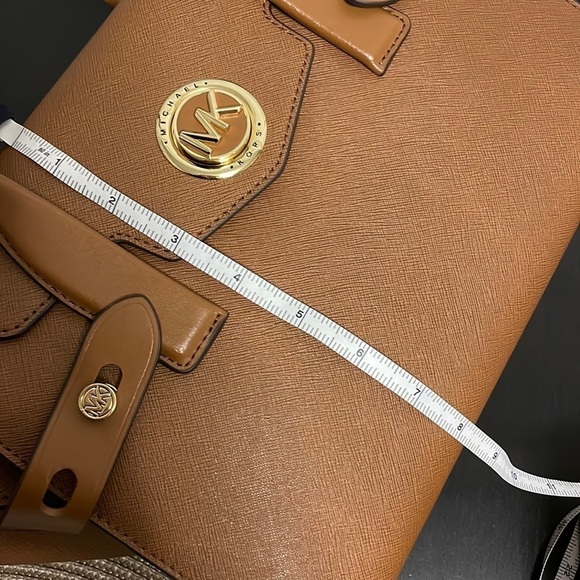 Michael Kors Carmen belted saffiano leather satchel crossbody luggage brown - Picture 11 of 11